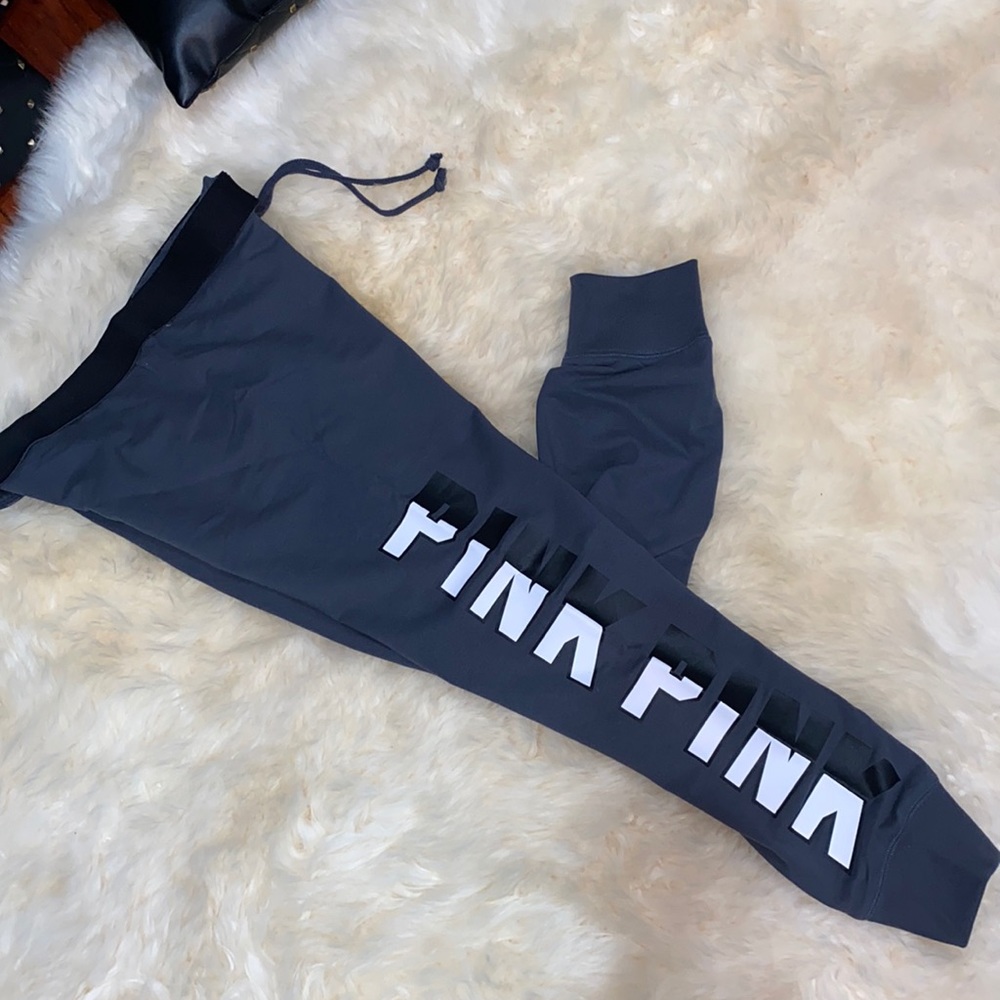 Victoria’s Secret Pink gyn pants Small NWT